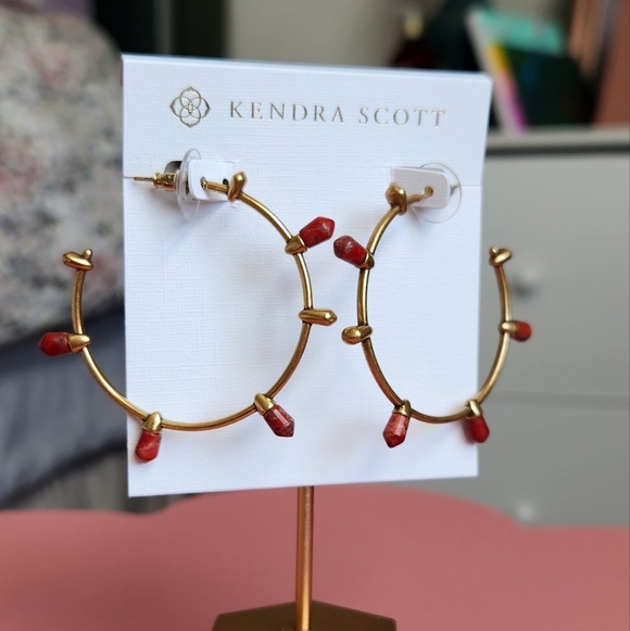 Kendra Scott Jewelry - Kendra Scott Vintage Gold Frieda Hoop Earrings